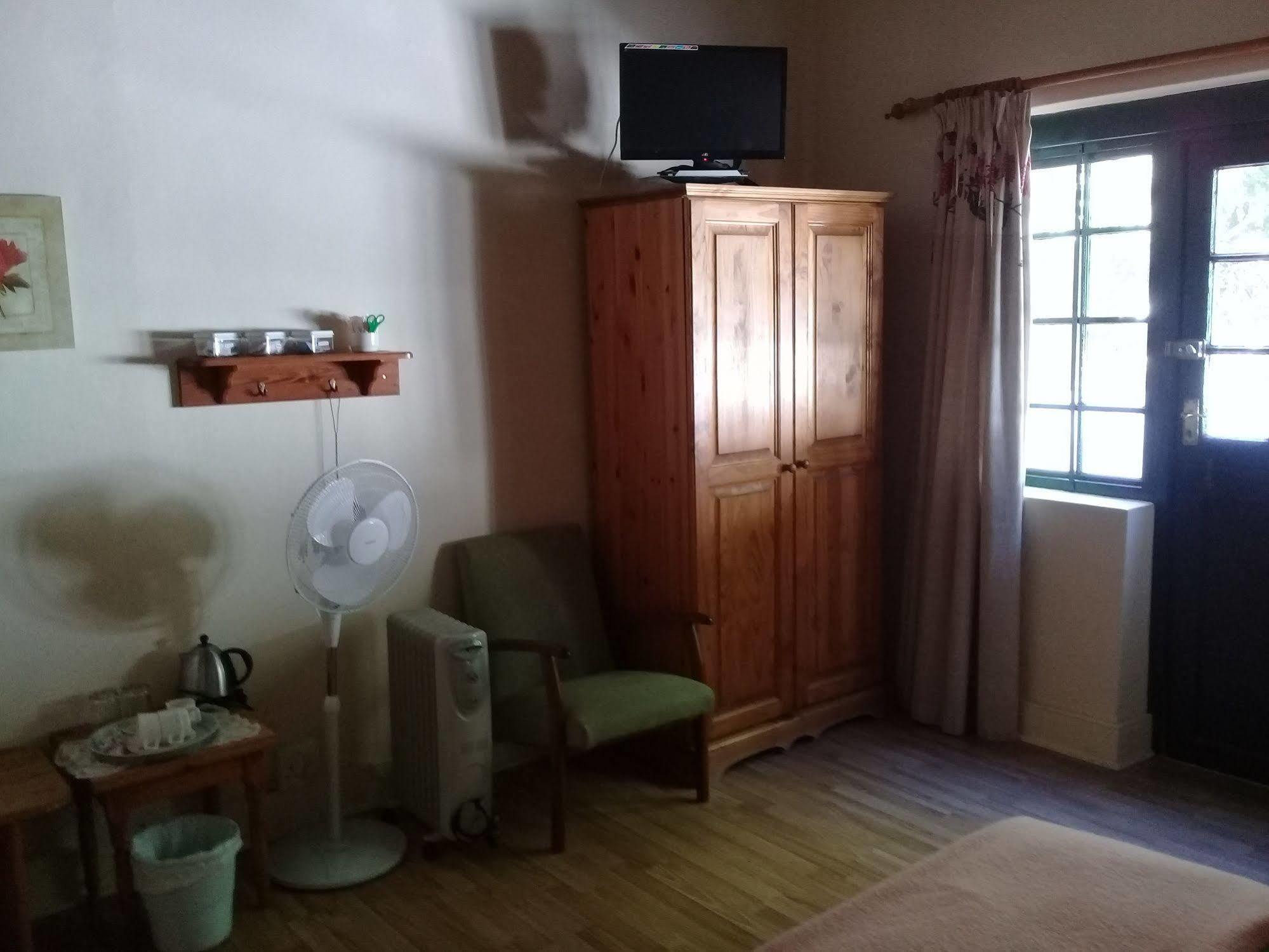 Koo Karoo Guest Lodge And Self Catering Montagu Eksteriør billede